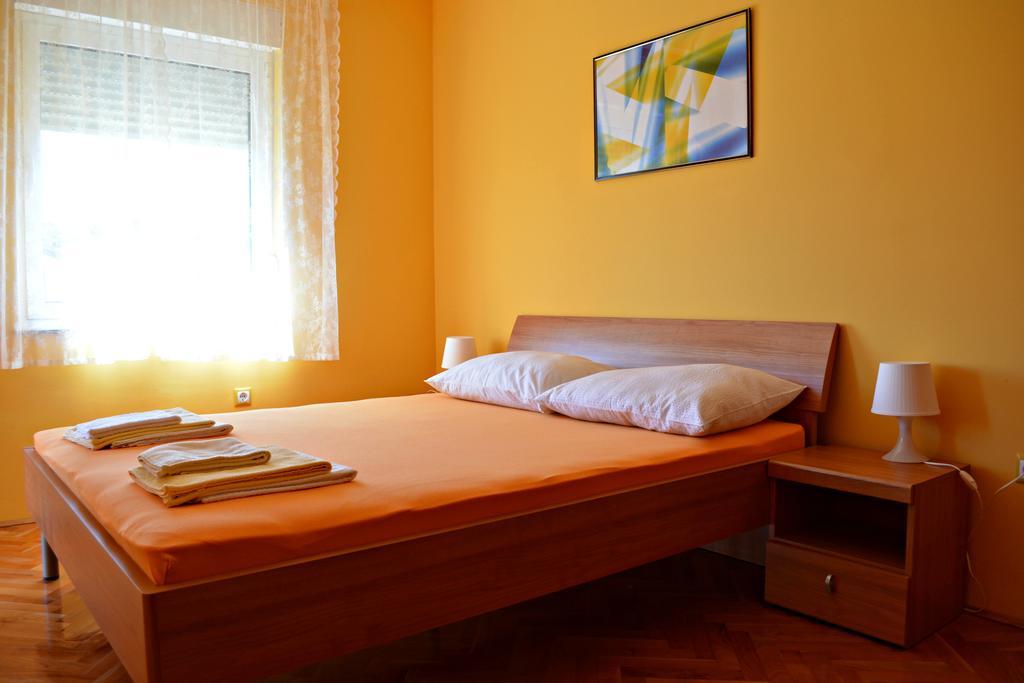 Apartments Neda Kampor Екстер'єр фото