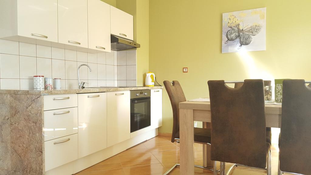 Apartments Neda Kampor Екстер'єр фото