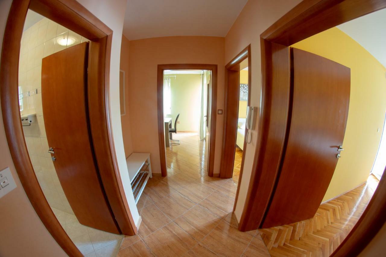 Apartments Neda Kampor Екстер'єр фото