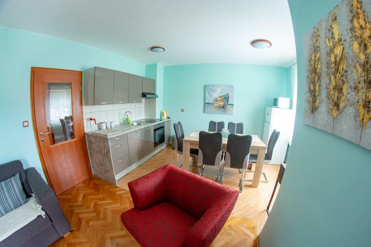 Apartments Neda Kampor Екстер'єр фото