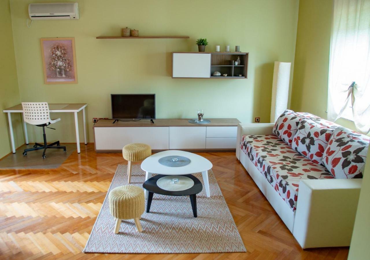 Apartments Neda Kampor Екстер'єр фото